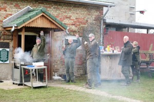 Pause und Grillen nach der Ausbildung